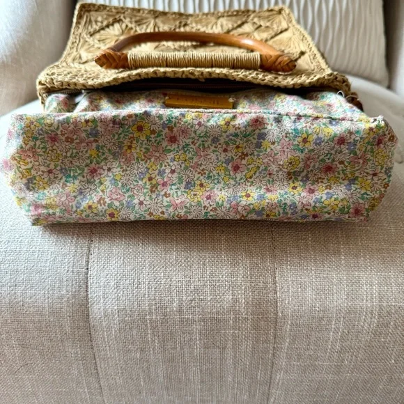 Fossil Vintage Straw Raffia Handbag Floral Lining Wood Handles - Picture 9 of 9